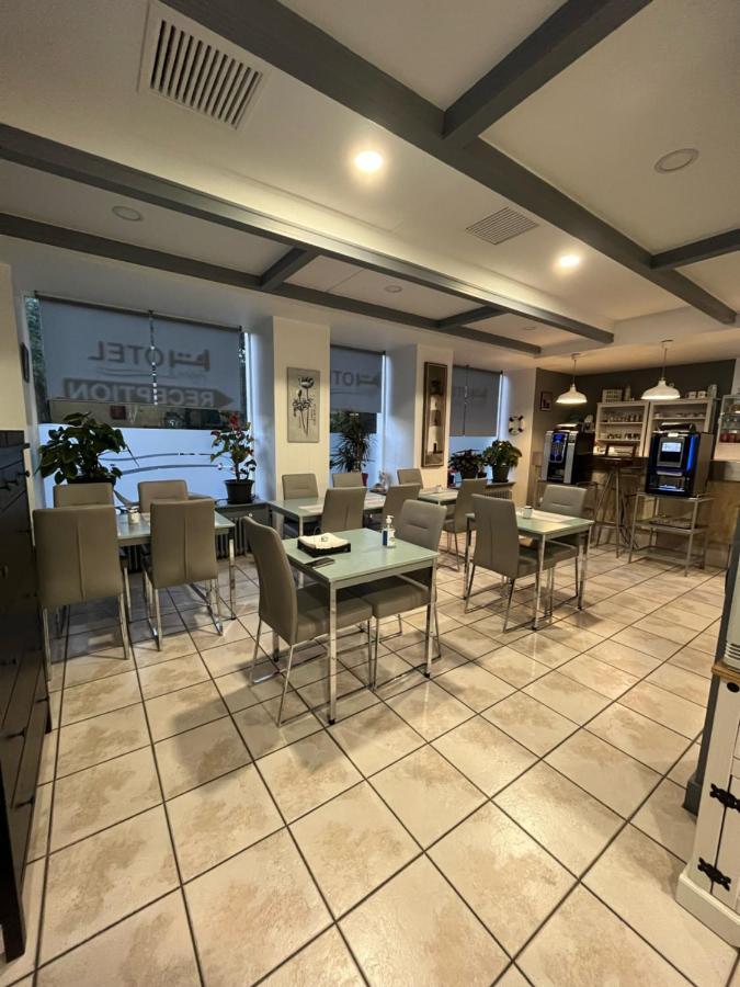Hotel Agena Brest Buitenkant foto