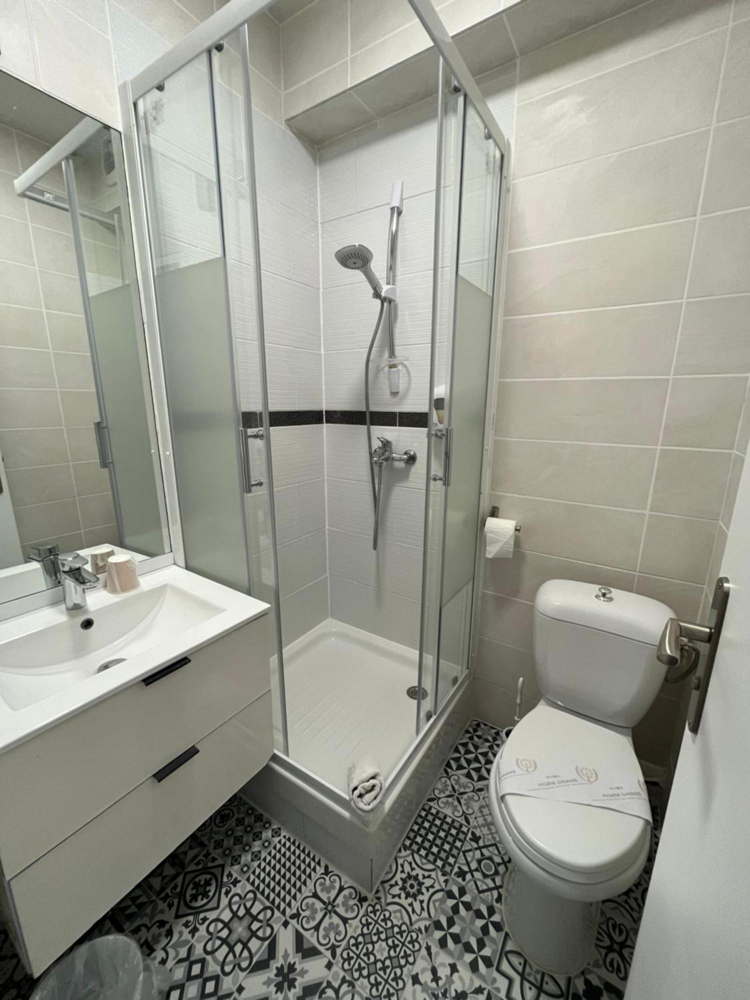 Hotel Agena Brest Buitenkant foto