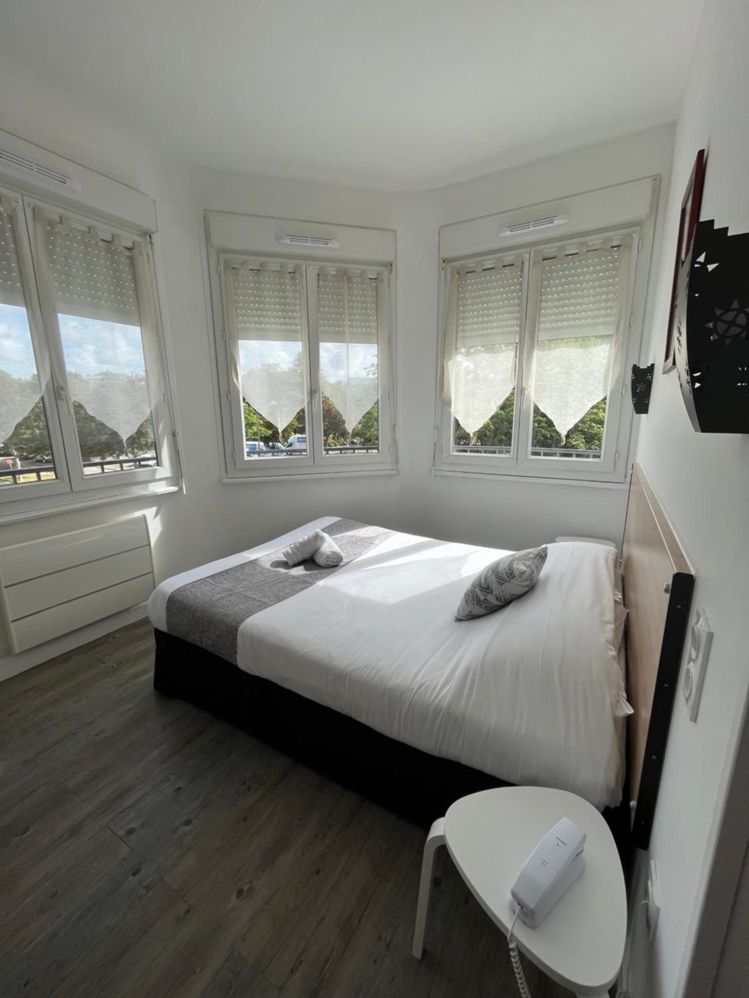 Hotel Agena Brest Buitenkant foto