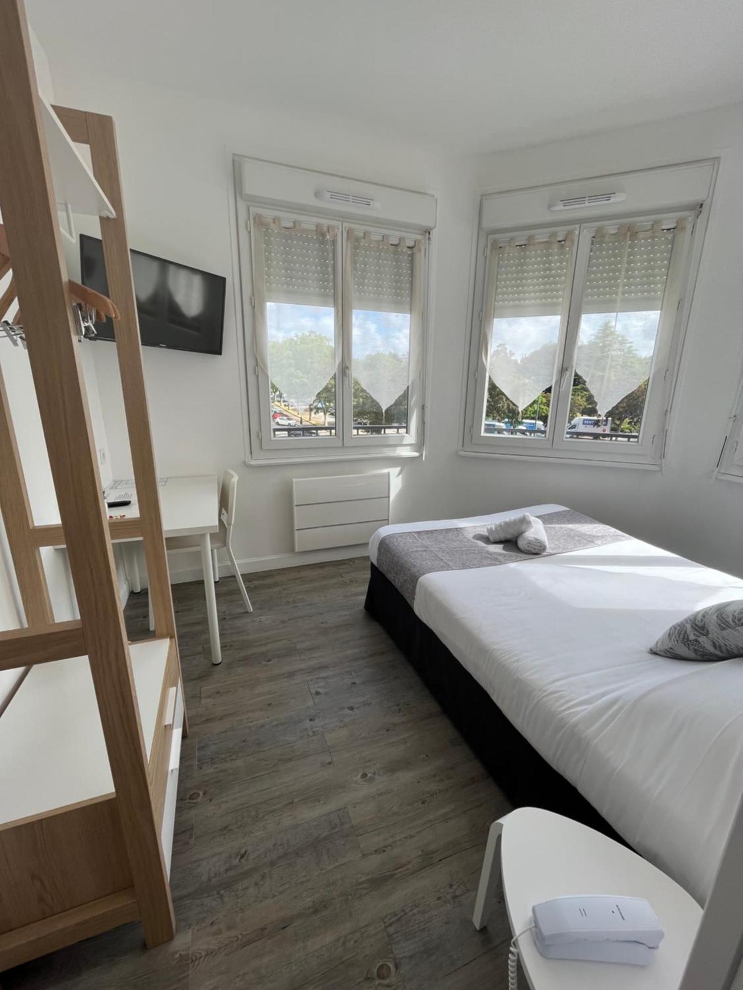 Hotel Agena Brest Buitenkant foto